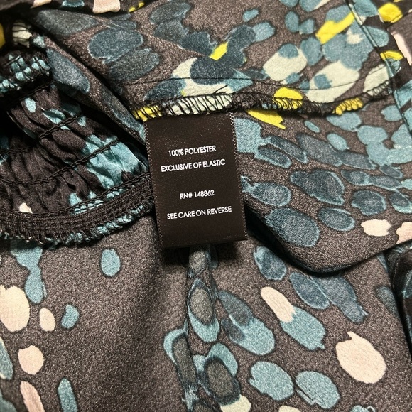 Torrid Satin Surplice Tie Cut Out Back Long Sleeve Blouse Size 4X - Picture 6 of 8